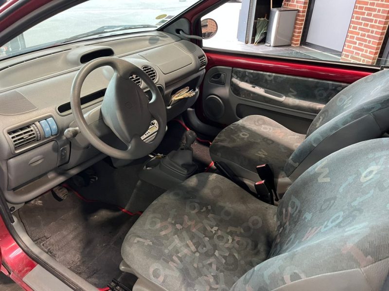 🚗 RENAULT TWINGO EXPRESSION 1.2 60ch 📊 76 750 km 🔌 Vitres électriques 🛞 Direction assistée