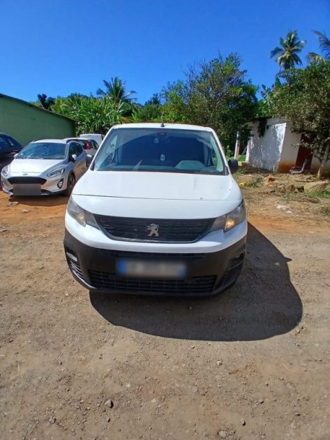 PEUGEOT PARTNER M 650 M-FLEX 1.5 BLUE HDI 100 PACK ASPHALT CONNECT 2022