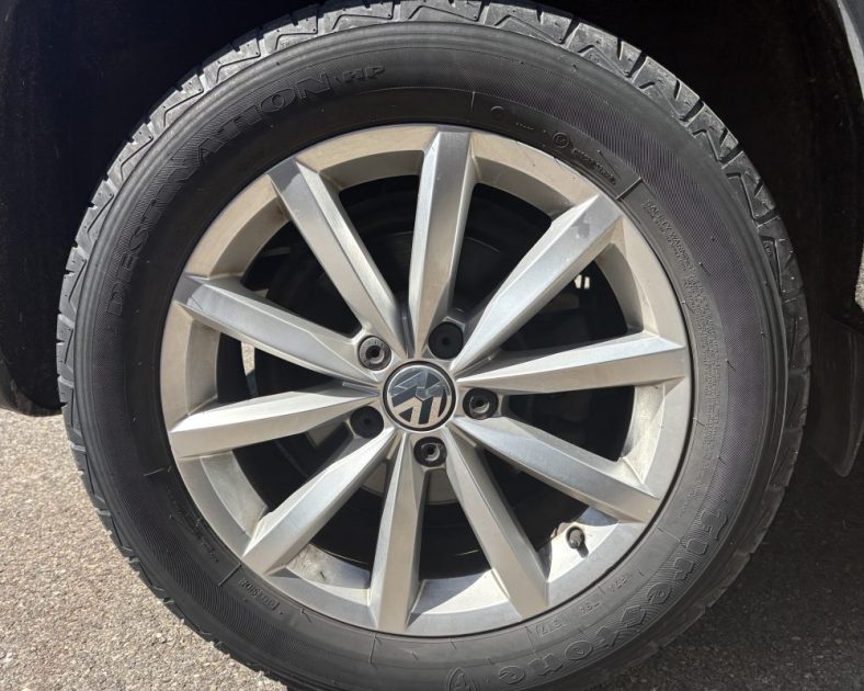 Volkswagen Tiguan 2.0 TDI 140 ch Lounge BlueMotion 2015 — ENTRETIEN COMPLET - RADARS Avant / Arrière