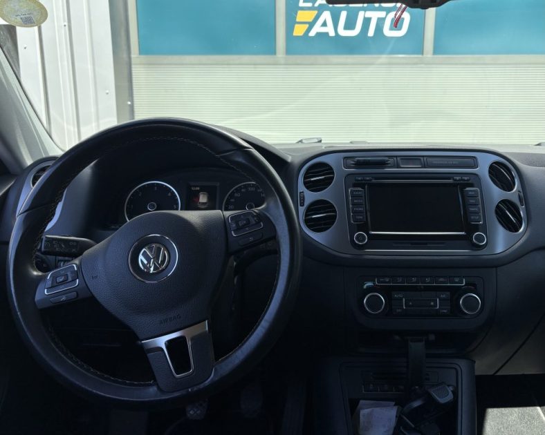Volkswagen Tiguan 2.0 TDI 140 ch Lounge BlueMotion 2015 — ENTRETIEN COMPLET - RADARS Avant / Arrière