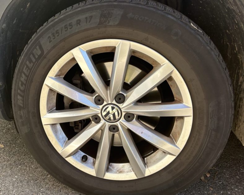 Volkswagen Tiguan 2.0 TDI 140 ch Lounge BlueMotion 2015 — ENTRETIEN COMPLET - RADARS Avant / Arrière