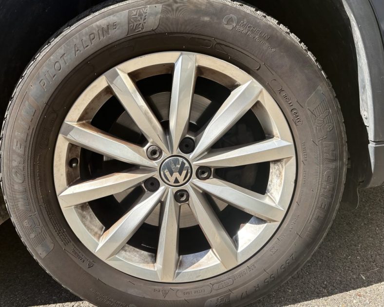 Volkswagen Tiguan 2.0 TDI 140 ch Lounge BlueMotion 2015 — ENTRETIEN COMPLET - RADARS Avant / Arrière