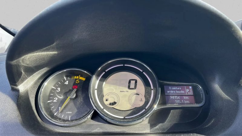 RENAULT MEGANE III  1.5DCI 110CV BVA DYNAMIQUE FAIBLE KM 2012