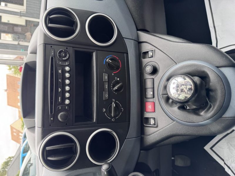 PEUGEOT PARTNER 1.6 VTI 95CV DISTRIBUTION PAR CHAINE