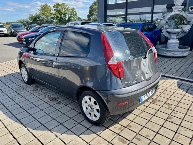 FIAT PUNTO 1.2i 60 CH 2005 FINITION TEAM