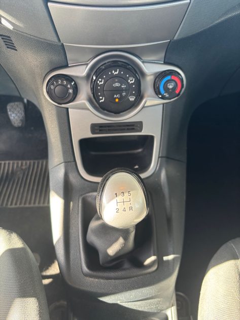 FORD Fiesta 1.4 TDCI 70ch 