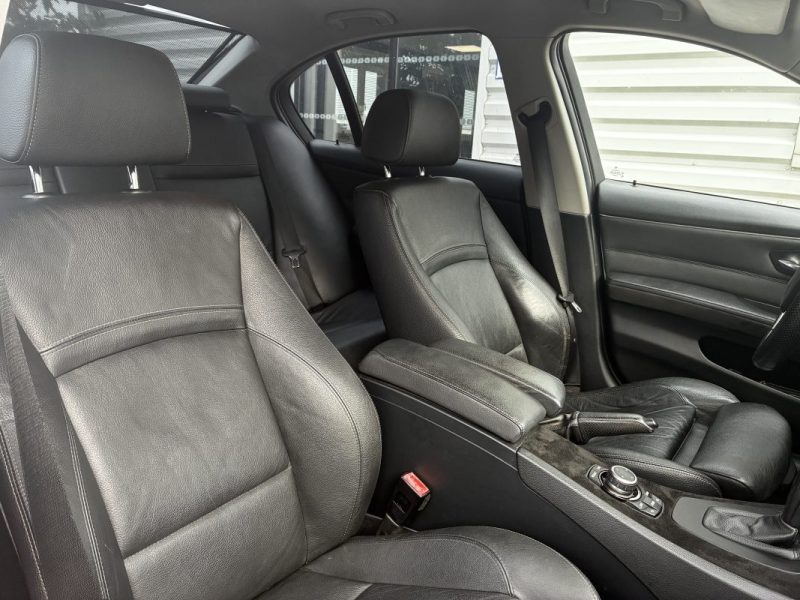 BMW - SERIE 3 335I XI LUXE 2010