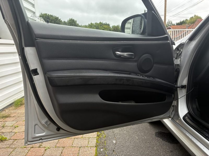 BMW - SERIE 3 335I XI LUXE 2010