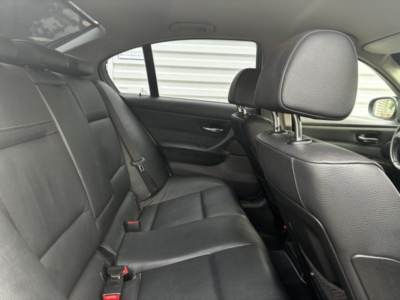 BMW - SERIE 3 335I XI LUXE 2010