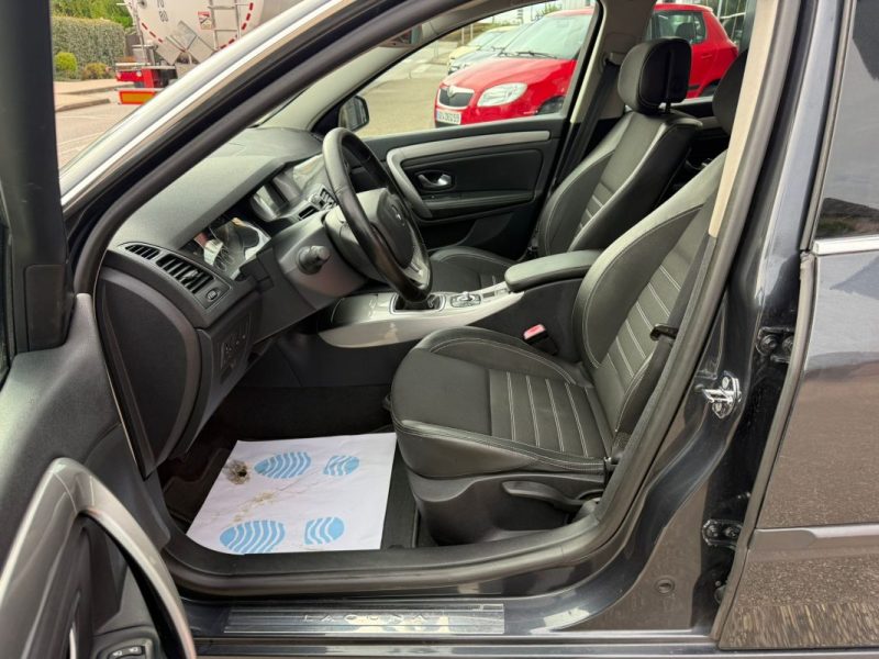 Renault Laguna III 2.0 DCi 130Ch Black Edition