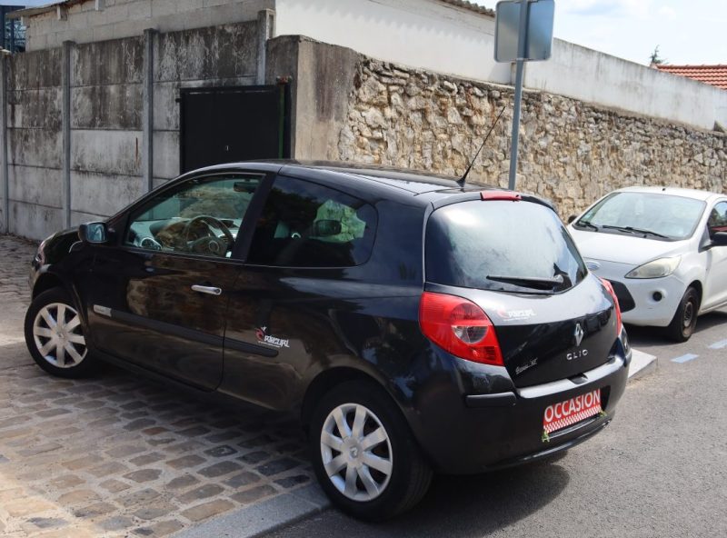 RENAULT CLIO III RIP CURL 1.5 DCI 85 ECO 2 2008