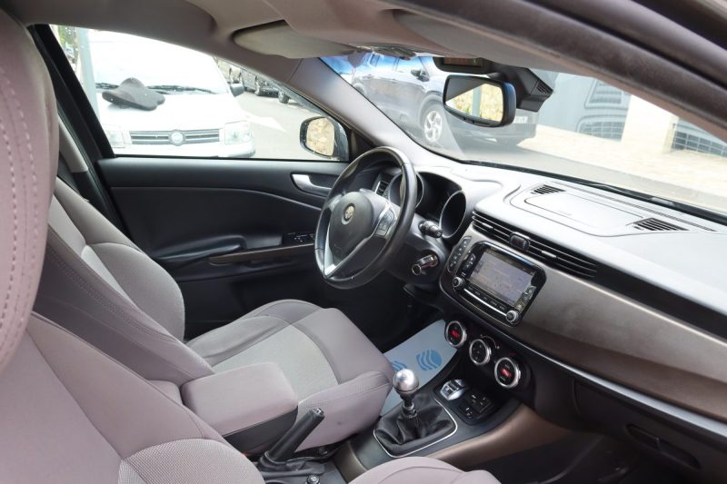 ALFA ROMEO GIULIETTA 2.0 JTDM 150 DISTINCTIVE 2015