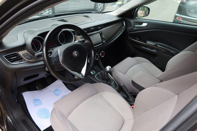 ALFA ROMEO GIULIETTA 2.0 JTDM 150 DISTINCTIVE 2015