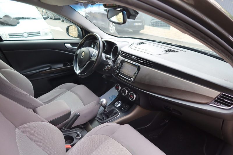 ALFA ROMEO GIULIETTA 2.0 JTDM 150 DISTINCTIVE 2015