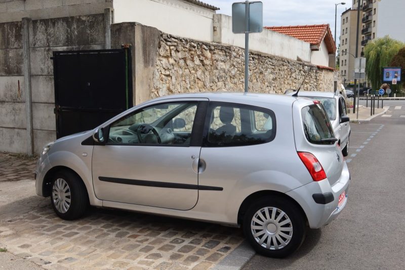 RENAULT TWINGO 1.2 75 EXPRESSION QUICKSHIFT 5 2010