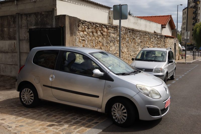 RENAULT TWINGO 1.2 75 EXPRESSION QUICKSHIFT 5 2010