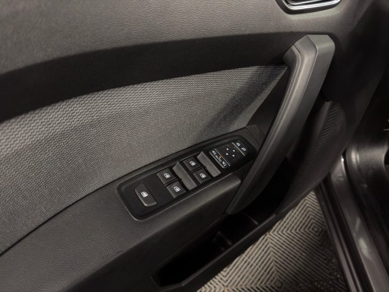 RENAULT KANGOO 1.3 TCE 130 Cv - KEYLESS / APPLE & ANDROID - GARANTIE 1 AN NATIONALE