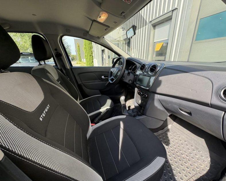 DACIA SANDERO 0.9 TCE 90 15 ANS 2020