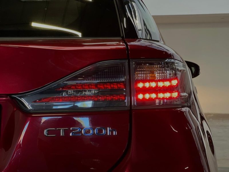 LEXUS CT 200H 99CH EXECUTIVE