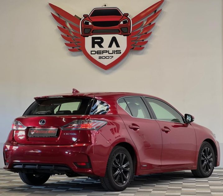 LEXUS CT 200H 99CH EXECUTIVE