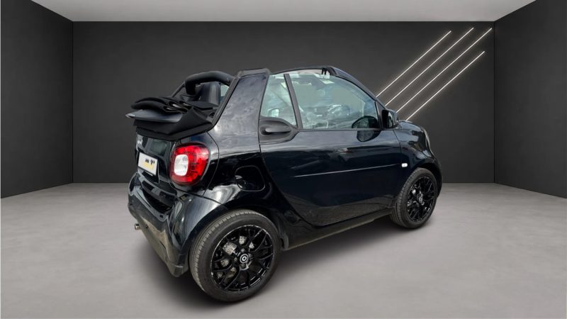 SMART FORTWO DÉCAPOTABLE (453) PRIME 90CV BVA CABRIOLET CUIR CAMERA SIEGES CHAUFFANTS