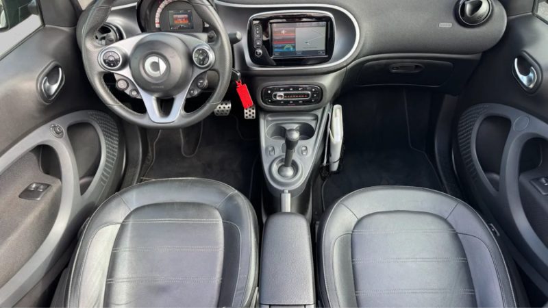 SMART FORTWO DÉCAPOTABLE (453) PRIME 90CV BVA CABRIOLET CUIR CAMERA SIEGES CHAUFFANTS