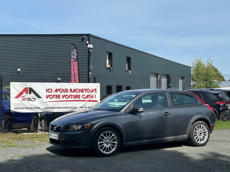 VOLVO C30 2.0D136ch MOMENTUM 2008
