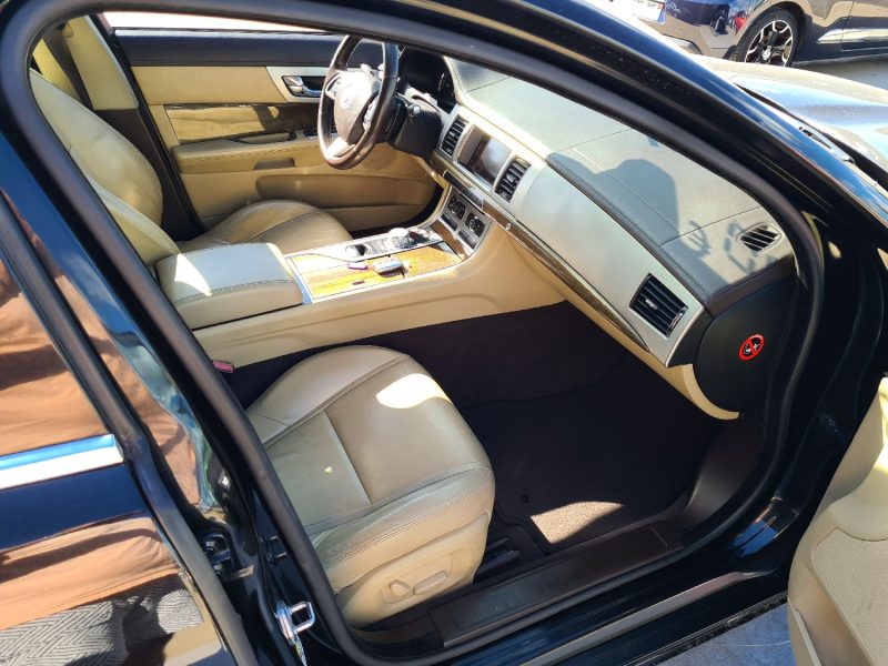 SUPERBE JAGUAR XF LUXE 2013 115000KMS