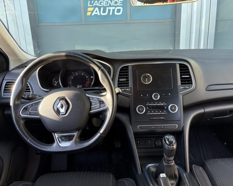 RENAULT MEGANE IV 1.3 TCE 115 ch BUSINESS -  Chaine de Distribution Neuve - Entretien Complet