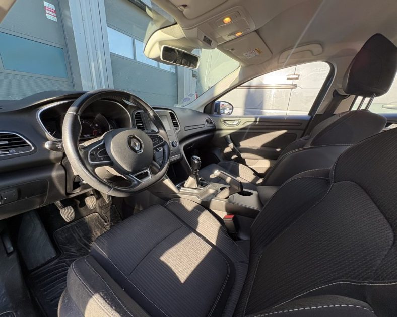 RENAULT MEGANE IV 1.3 TCE 115 ch BUSINESS -  Chaine de Distribution Neuve - Entretien Complet