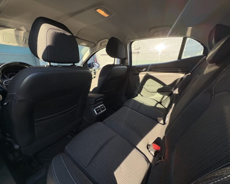 RENAULT MEGANE IV 1.3 TCE 115 ch BUSINESS -  Chaine de Distribution Neuve - Entretien Complet