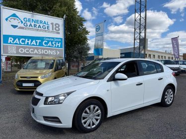 CHEVROLET CRUZE 1.7 VCDI 130 