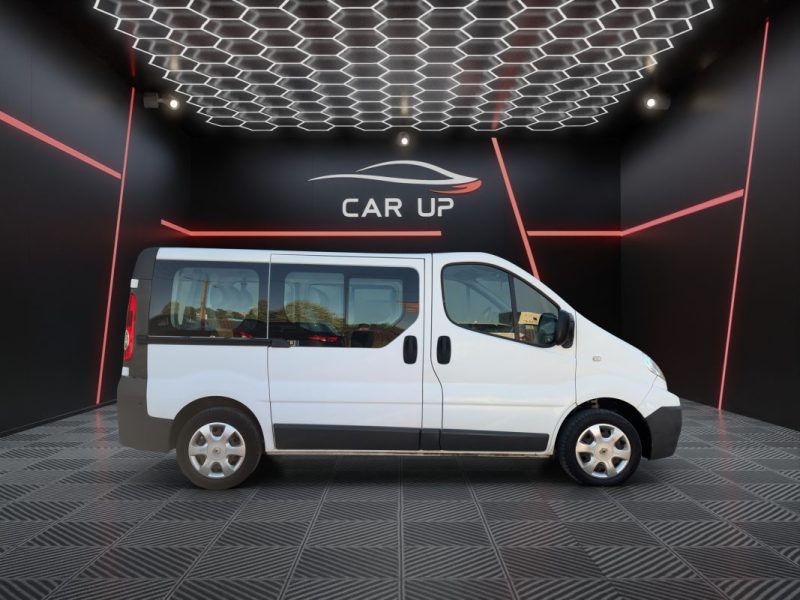 RENAULT TRAFIC 2.0 DCi 90 cv 9 places