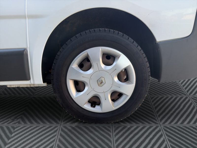 RENAULT TRAFIC 2.0 DCi 90 cv 9 places
