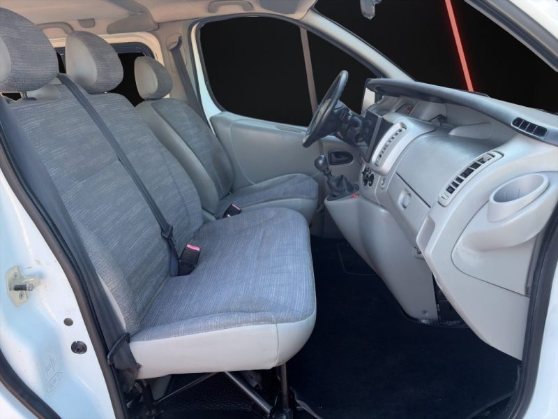 RENAULT TRAFIC 2.0 DCi 90 cv 9 places