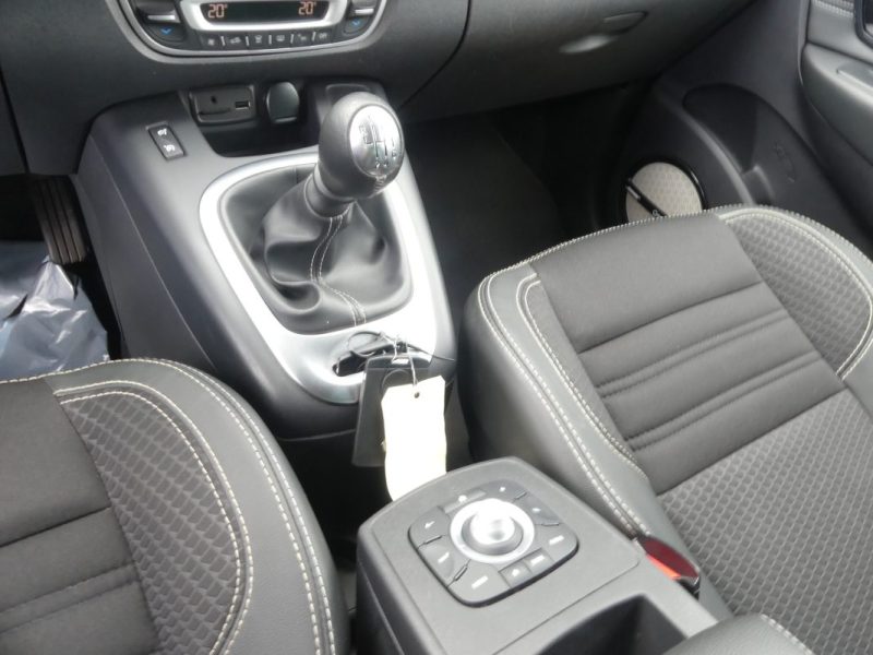 RENAULT SCENIC 1.5 DCI 110 ENERGY BOSE 2014