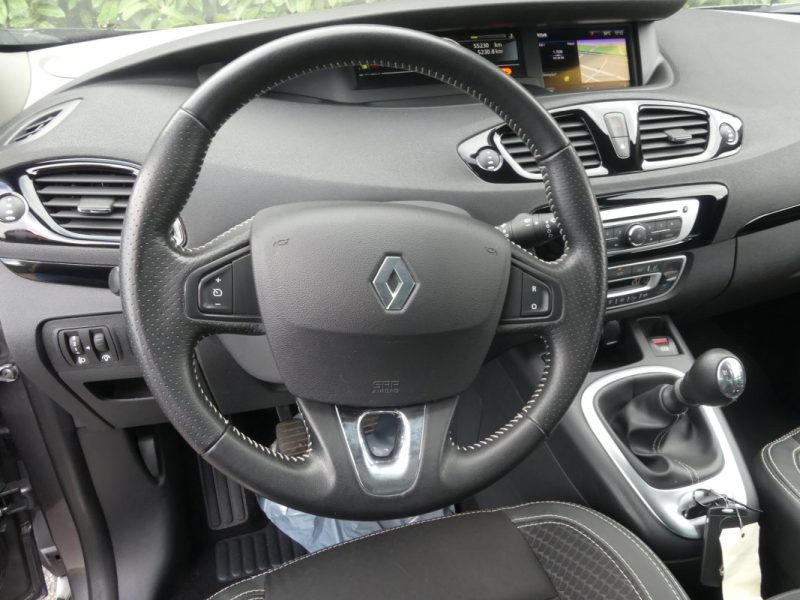 RENAULT SCENIC 1.5 DCI 110 ENERGY BOSE 2014