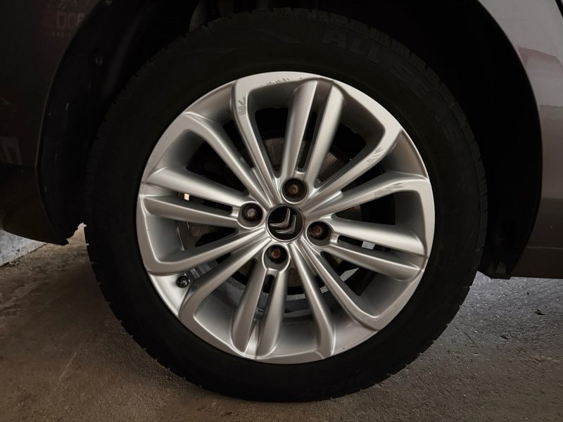 Citroën C4 II Puretech 130ch S&S Millenium EAT6