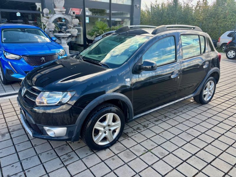 DACIA SANDERO 1.5 DCI 90CH ECO² LAURÉATE 2013