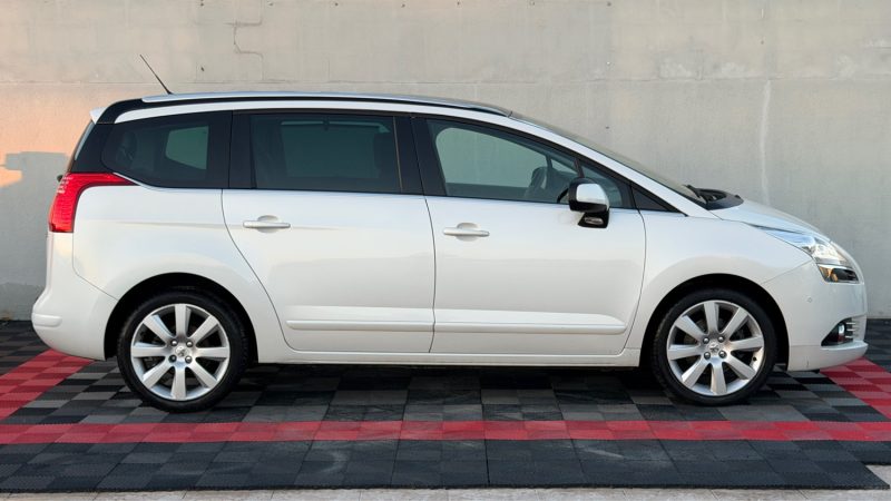 PEUGEOT 5008 1.6 THP 156 PREMIUM PACK BA 2012