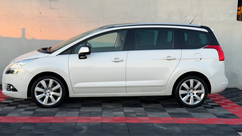 PEUGEOT 5008 1.6 THP 156 PREMIUM PACK BA 2012