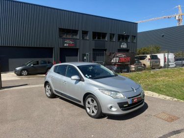 RENAULT MEGANE III 1.4 TCE 130CH DYNAMIQUE  