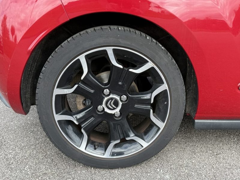 CITROËN DS3 SPORCHIC 115 CV DIESEL BV6 HAUT DE GAMME 2014