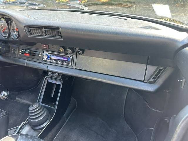 PORSCHE 911 3.0 SC CARRERA 1983