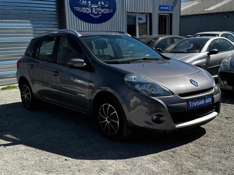 RENAULT CLIO 1.2 TCE TOM TOM EDITION 2012