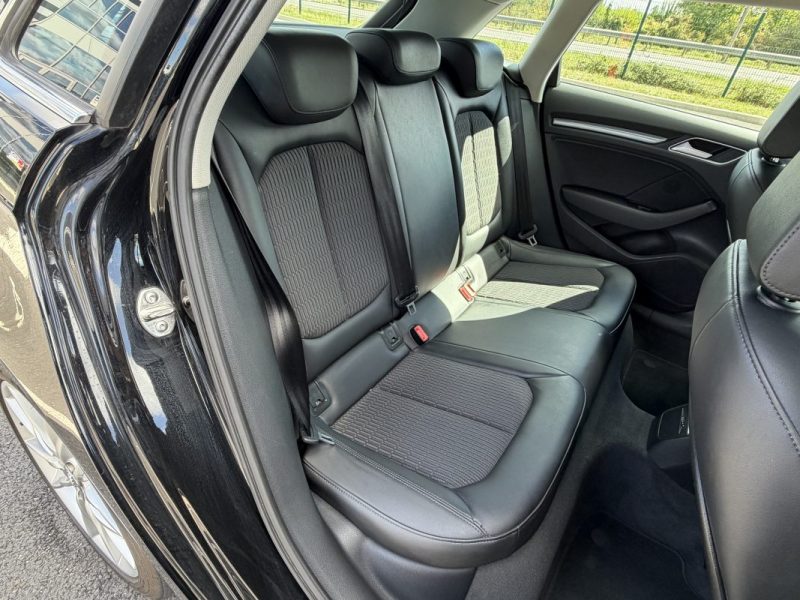 AUDI A3 1.6 TDI 110 cv ATTRACTION 2016 GARANTIE 6 MOIS 