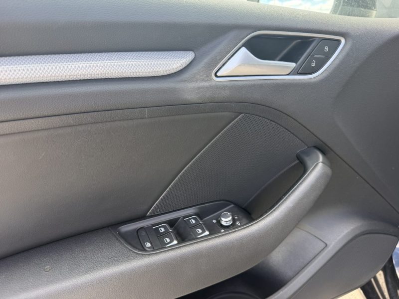 AUDI A3 1.6 TDI 110 cv ATTRACTION 2016 GARANTIE 6 MOIS 