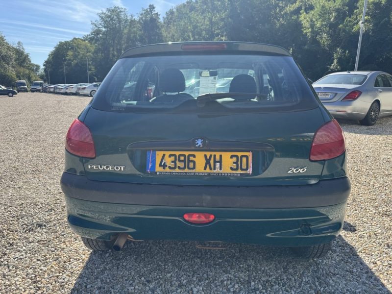 PEUGEOT 206 1.9D 70 CH 1ER Main