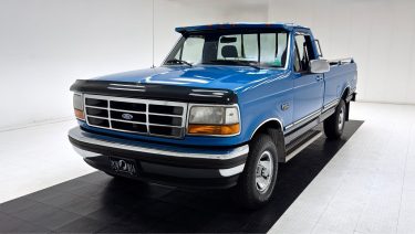 1995 Ford F-150 XLT 4x4 Seulement 19 048 miles certifiés