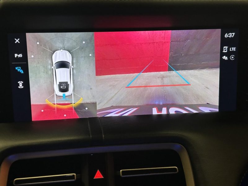 PORSCHE TAYCAN TURBO - Excellent état - 